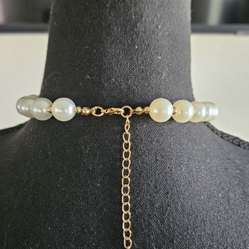 Marbled Orange and Cream Necklace Set - Picture 4 of 9